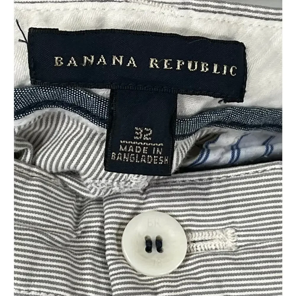 Banana Republic Grey White Pinstripe Casual 100% Cotton Chino Shorts Size 32